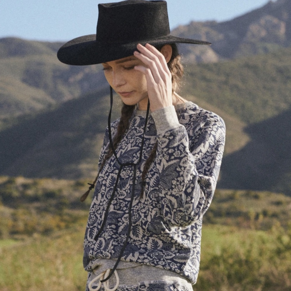 The Great rare Paisley shrunken Sweatshirt size 1